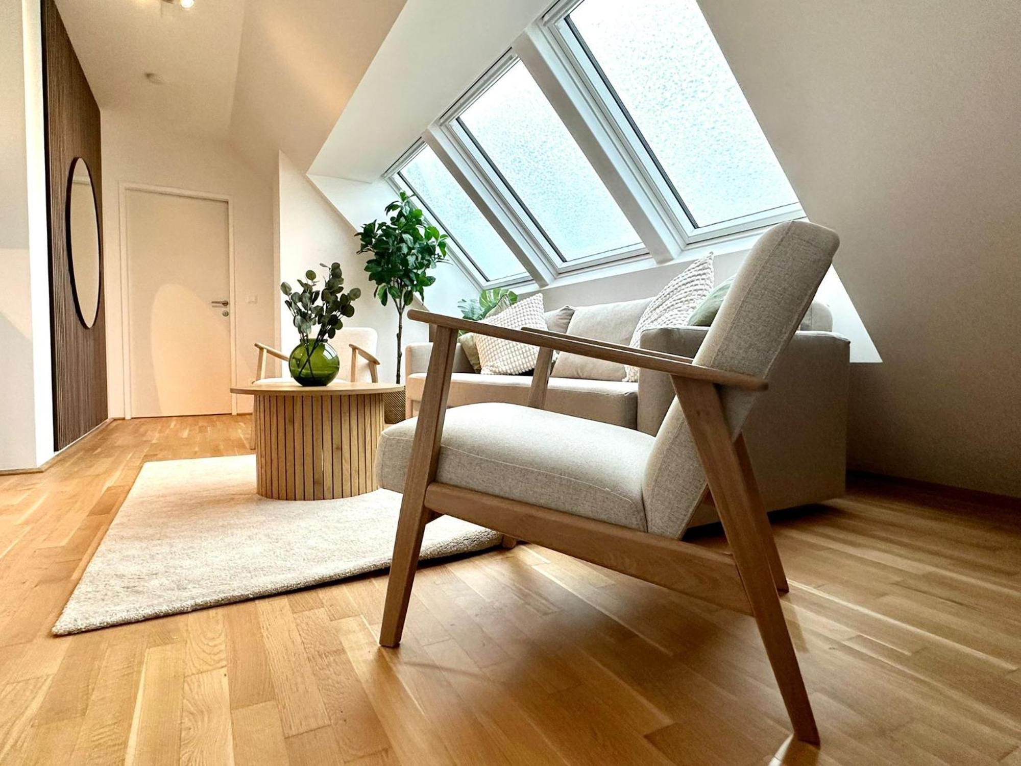 Stylish Apartments - 3 Min To U1 Kagraner Platz Vienna Luaran gambar