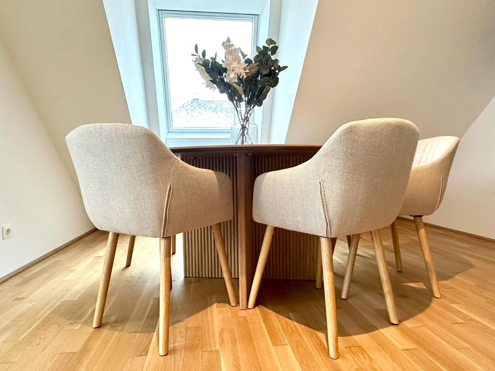 Stylish Apartments - 3 Min To U1 Kagraner Platz Vienna Luaran gambar