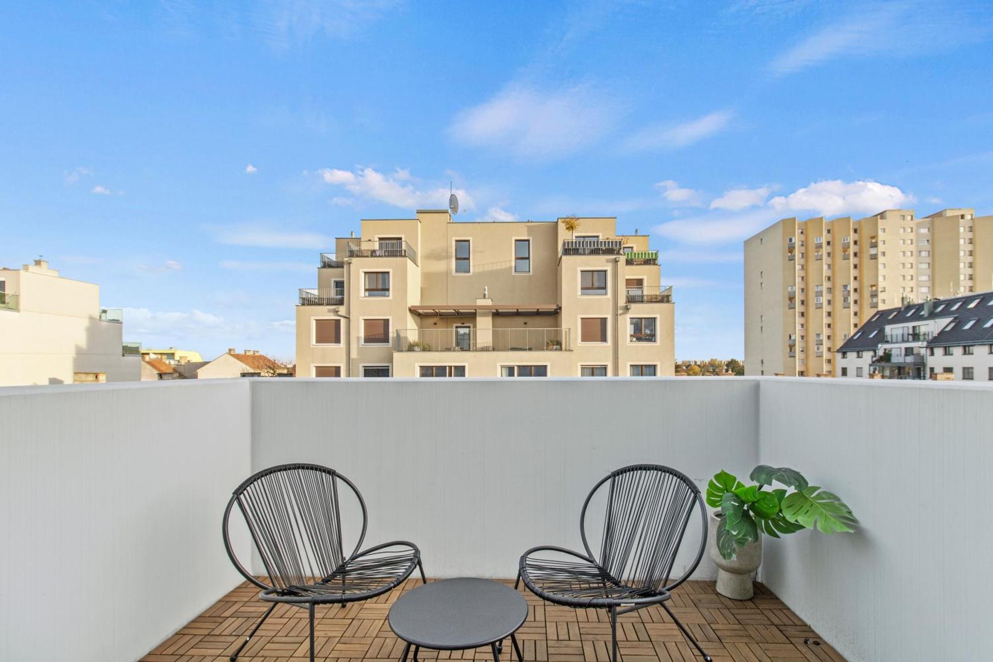 Stylish Apartments - 3 Min To U1 Kagraner Platz Vienna Luaran gambar