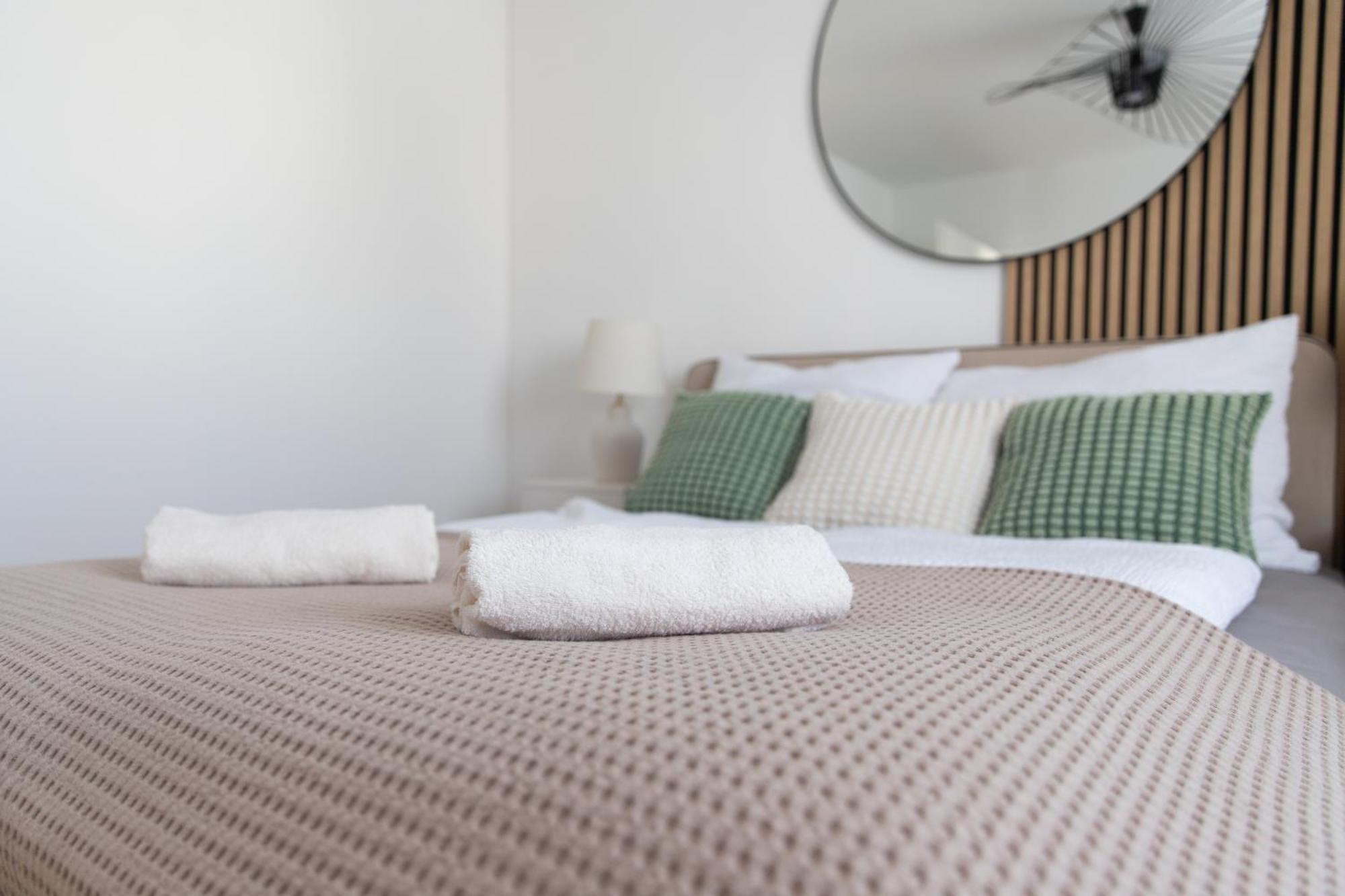 Stylish Apartments - 3 Min To U1 Kagraner Platz Vienna Luaran gambar