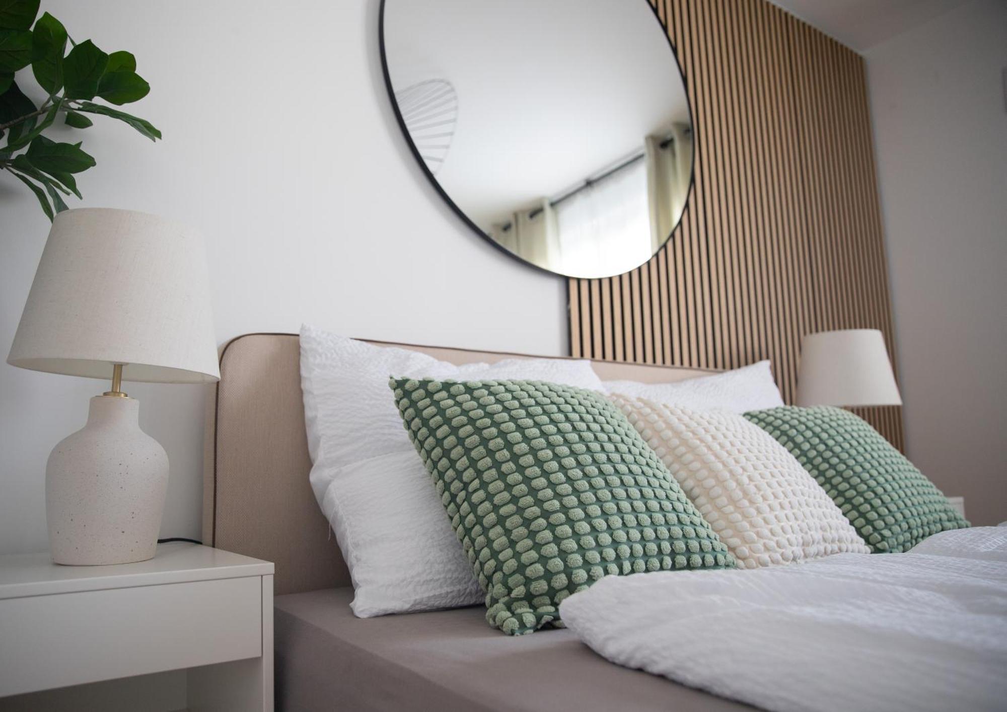 Stylish Apartments - 3 Min To U1 Kagraner Platz Vienna Luaran gambar