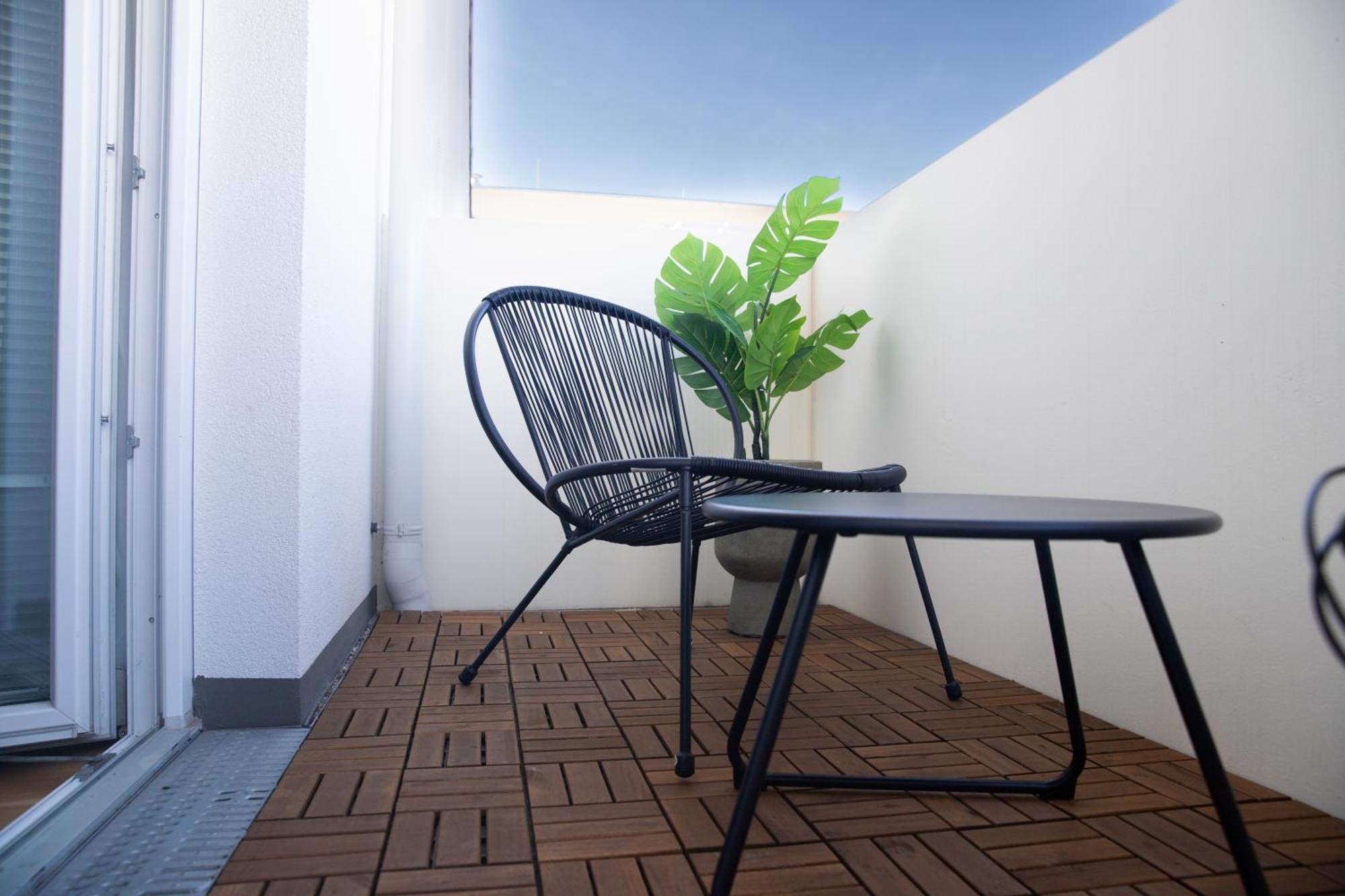 Stylish Apartments - 3 Min To U1 Kagraner Platz Vienna Luaran gambar