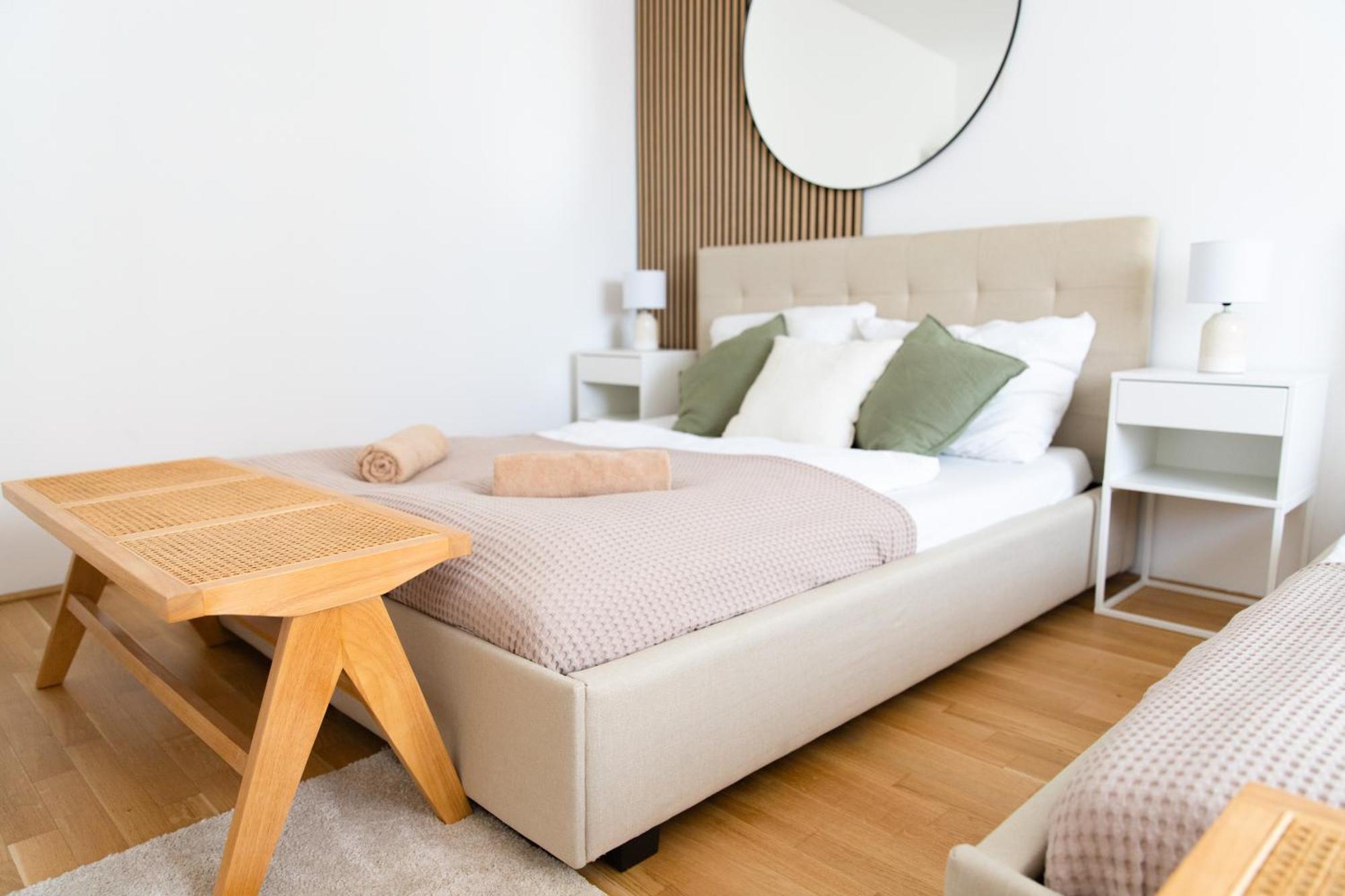 Stylish Apartments - 3 Min To U1 Kagraner Platz Vienna Luaran gambar